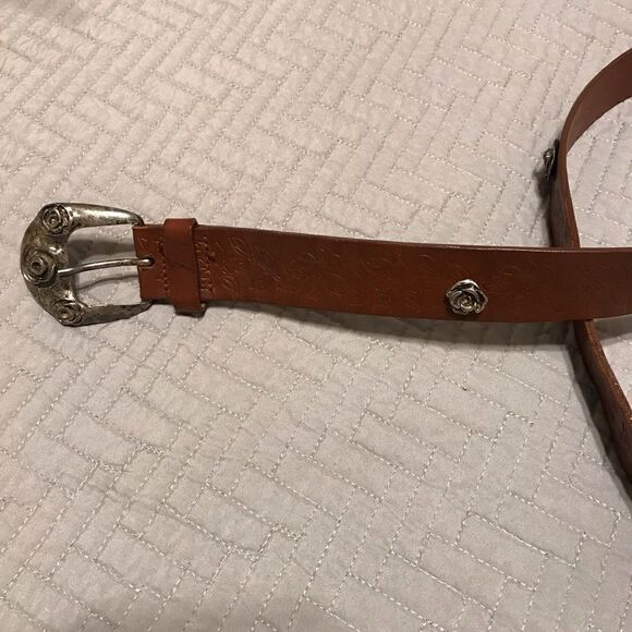 Leather Tack Belt with Silver Flowers and Embossed Leather - Picture 12 of 12